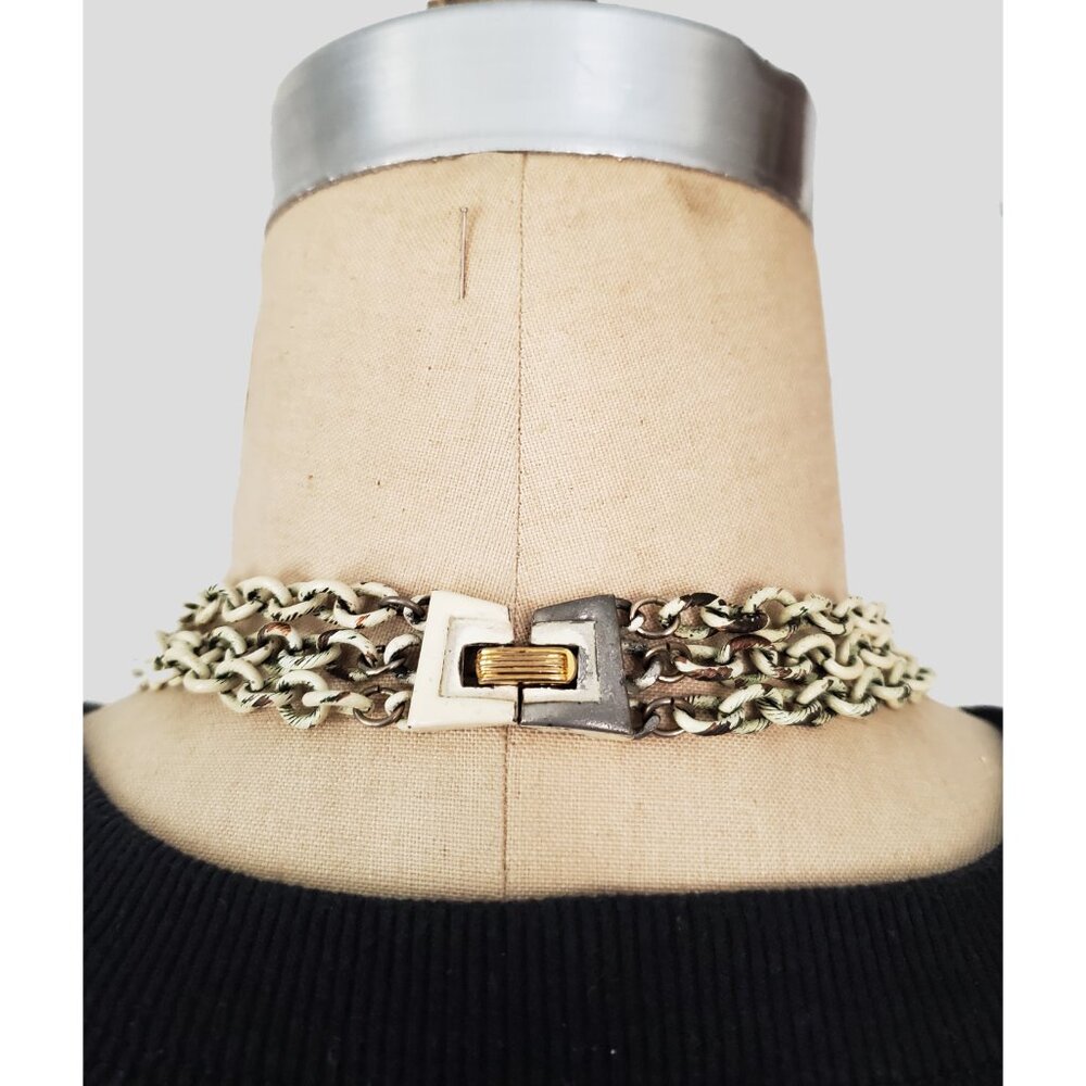 Vintage Signed 60’s Crown Trifari Waterfall Necklace seen in Devil Wears Prada! - Picture 5 of 15